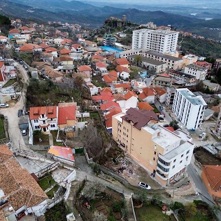 Vila Taga Guesthouse Krujë 外观 照片