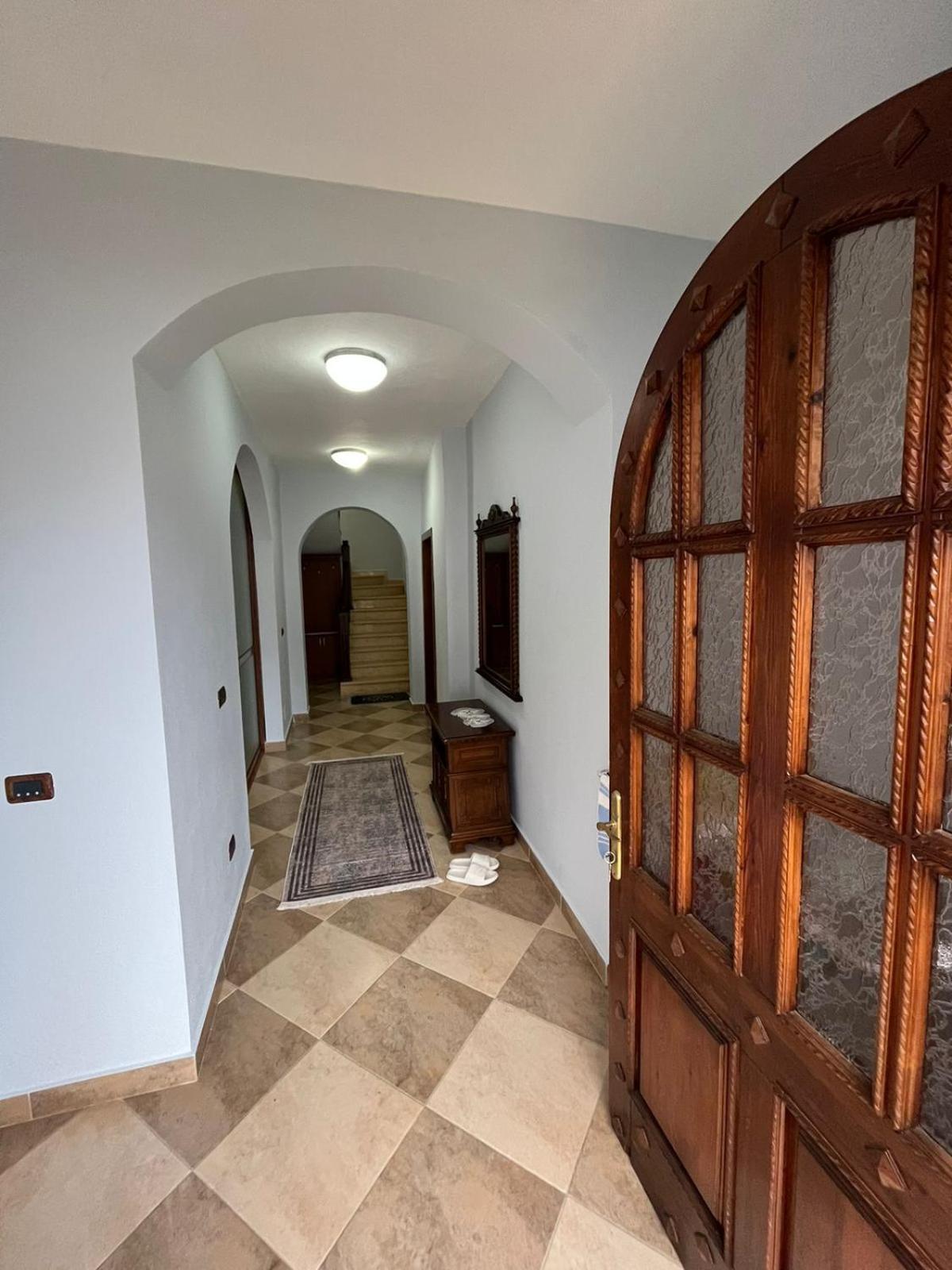 Vila Taga Guesthouse Krujë 外观 照片