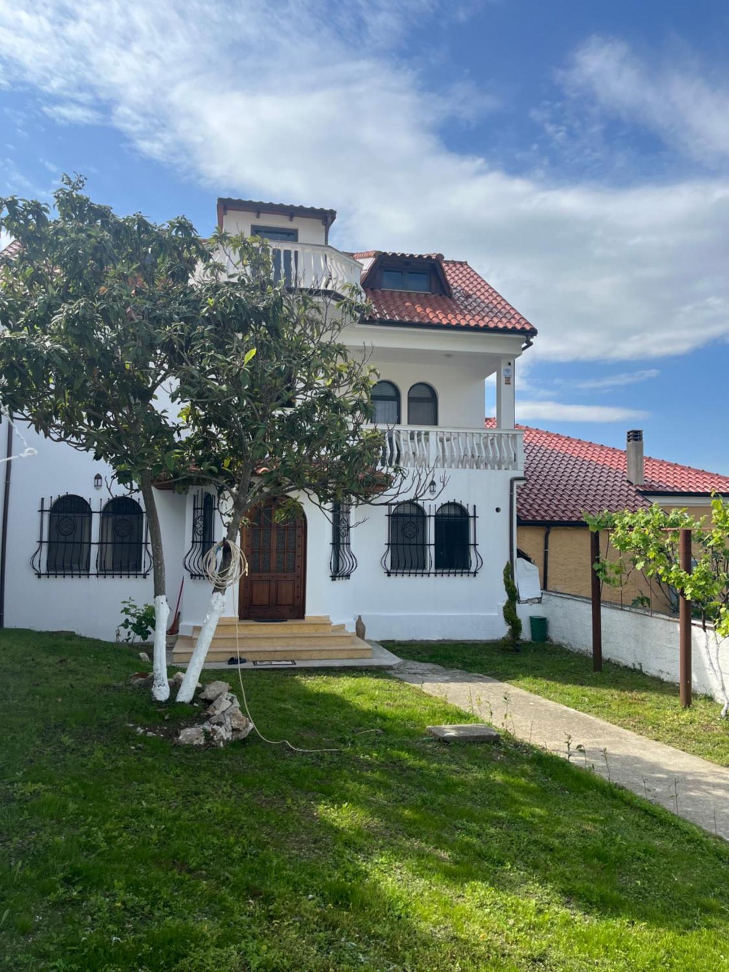 Vila Taga Guesthouse Krujë 外观 照片